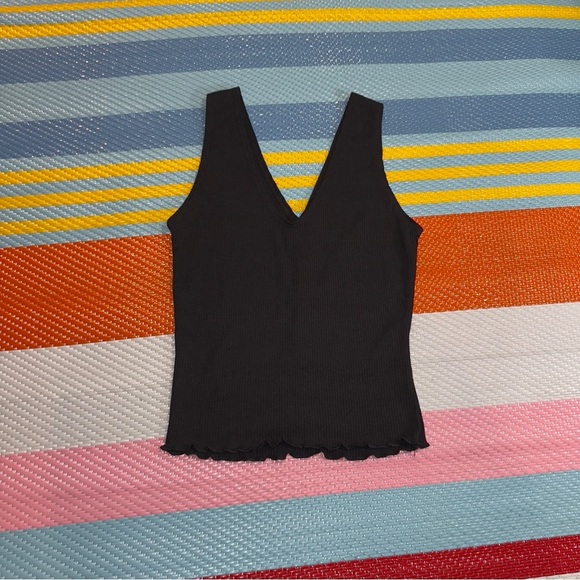 Caution To The Wind Black Sleeveless Ribbed Tank Top Women’s Size Small - Picture 2 of 3